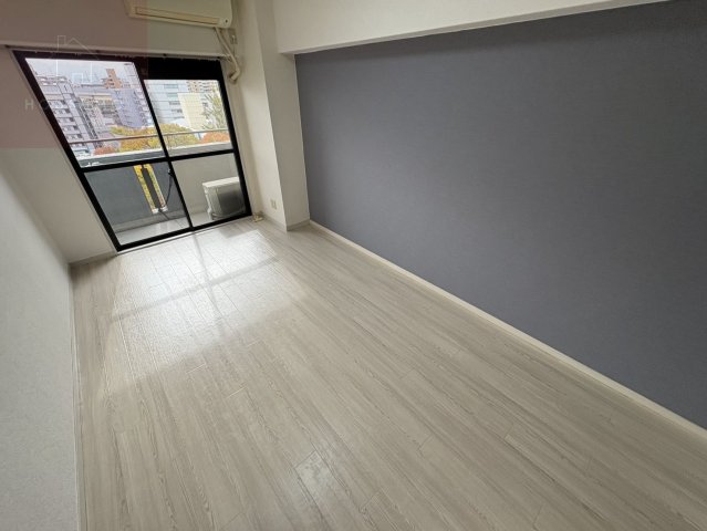 居室・リビング　こちらのリビングで趣味の時間をお楽しみください