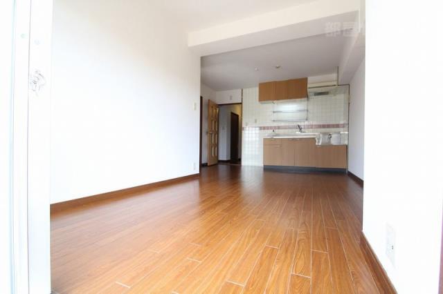 居室・リビング　広いでしょ。