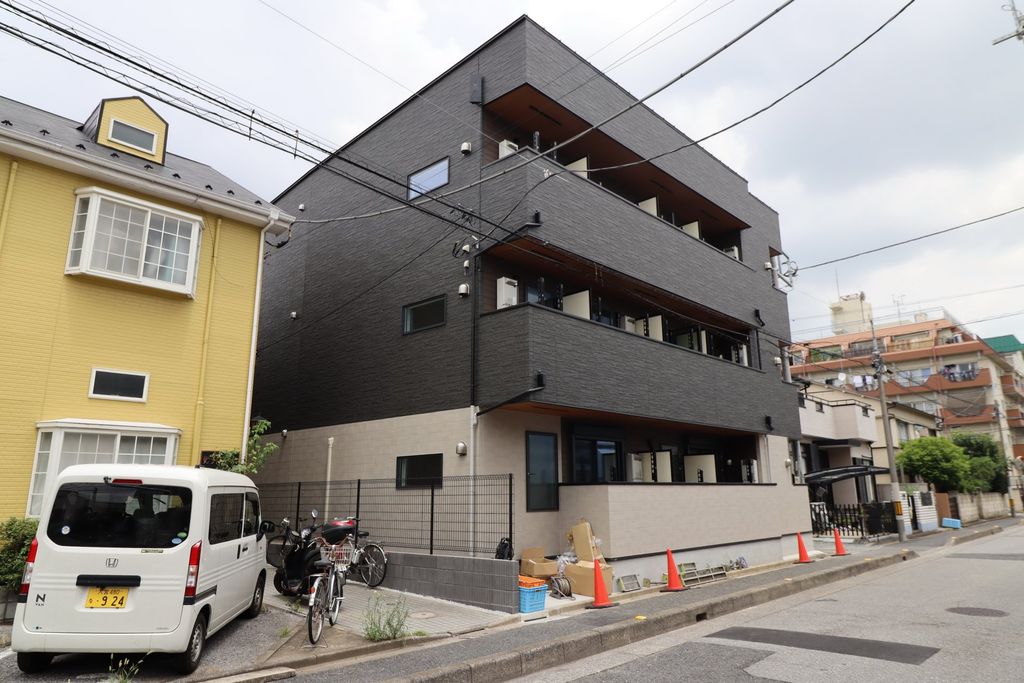 エントランス　駐車場