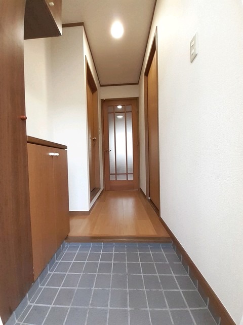 玄関　図面と現状に相違がある場合には現状を優先