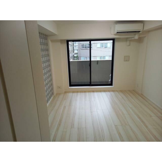 居室・リビング　※同物件他号室の写真となります。