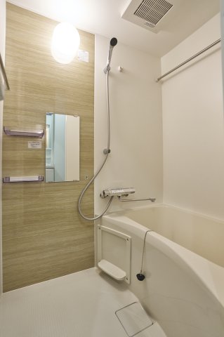 バス・シャワールーム　お風呂です