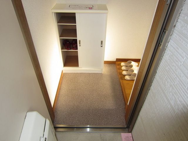 玄関　★お問い合わせはタウンハウジングまで★