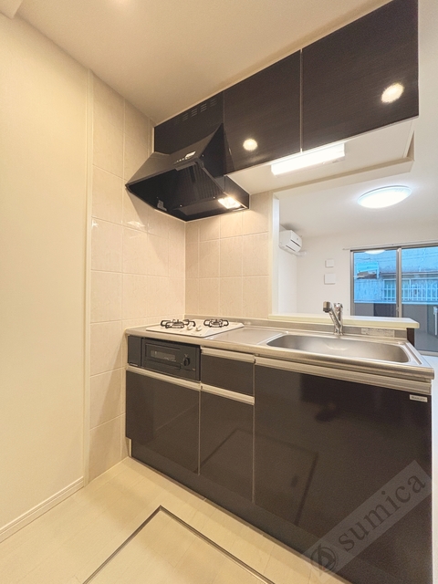 キッチン　２口ガスのシステムキッチンでお料理楽しく♪♪