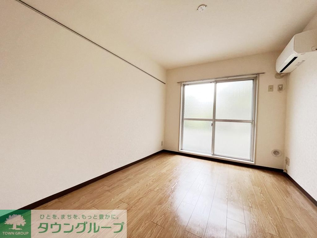 居室・リビング　同物件別部屋写真