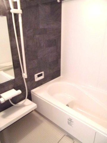 バス・シャワールーム　一坪風呂