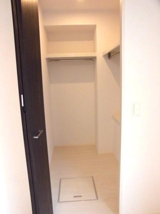 収納　ウォークインクローゼット