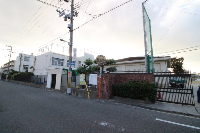 中学校　大阪市立大領中学校（中学校）まで450m