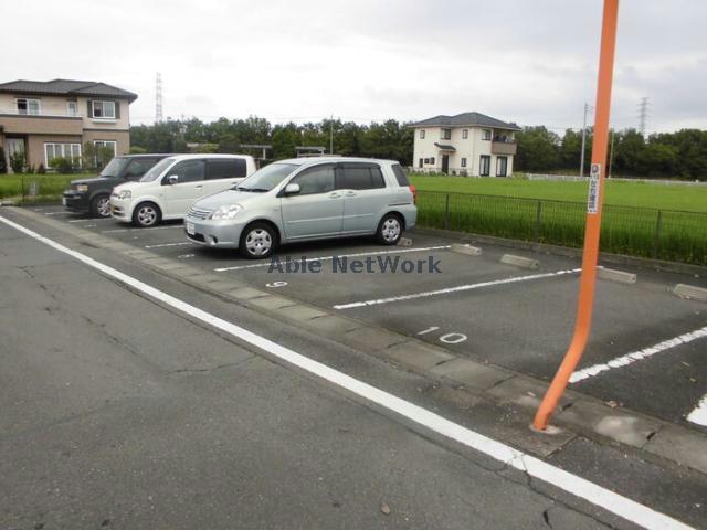 駐車場　駐車場