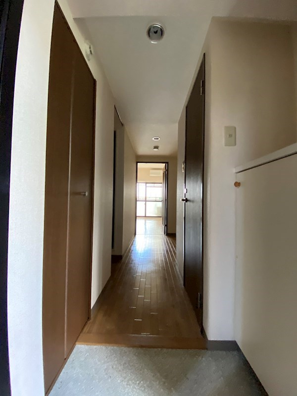 玄関　シンプルで使いやすい玄関です