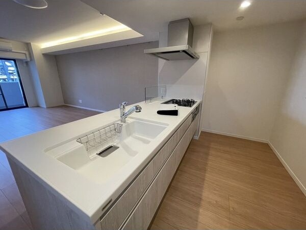キッチン　くじらのゼロ賃貸は＼仲介手数料0円×初期費用最安×全国対応／