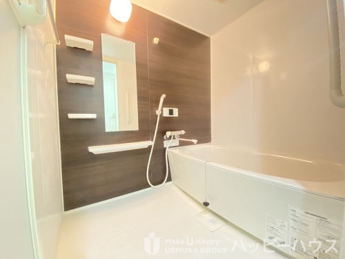 バス・シャワールーム　室内写真は２０２４年５月に撮影した１０５号室の写真です。現状