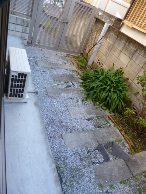 バルコニー　テラス