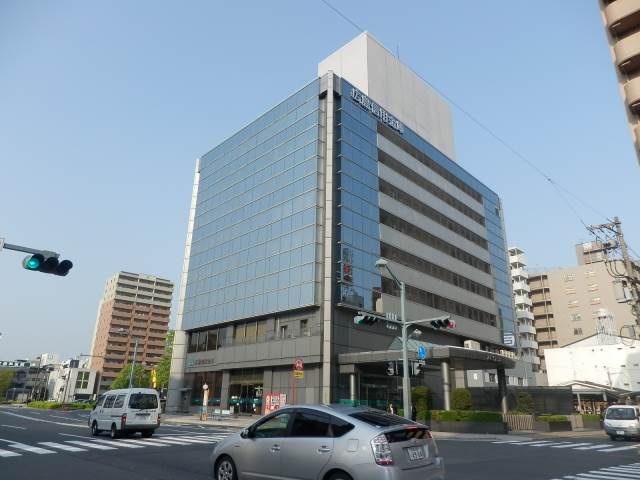 銀行　広島信用金庫本店（銀行）まで241m