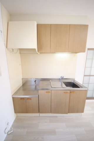 キッチン　※同タイプの別の部屋の写真です。