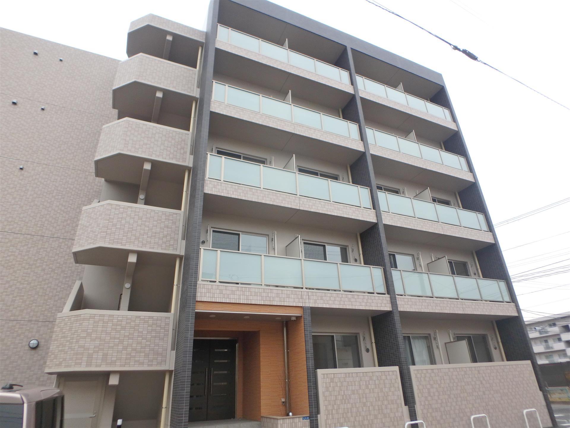 建物外観　2019年築です