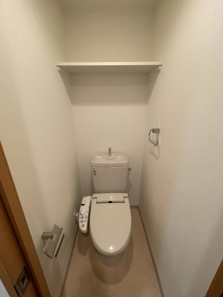 トイレ　★温水洗浄便座★