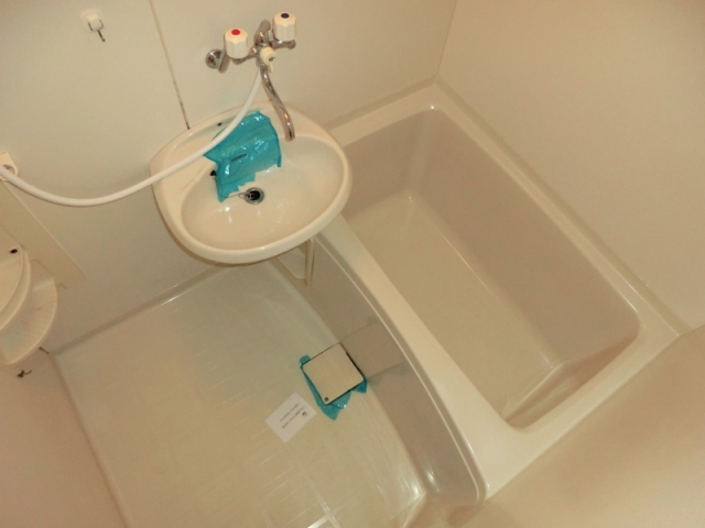 バス・シャワールーム　バストイレ別でおすすめです！