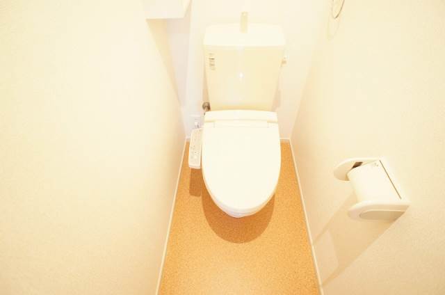 トイレ　別号室