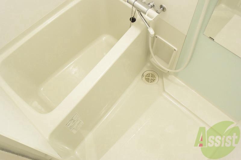 バス・シャワールーム　１日の疲れを癒せます