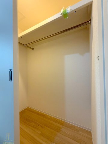 収納　セレニテ東梅田アリエ