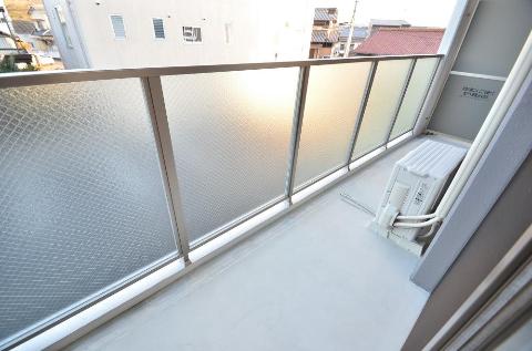 バルコニー　ベランダ