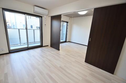 居室・リビング　リビング