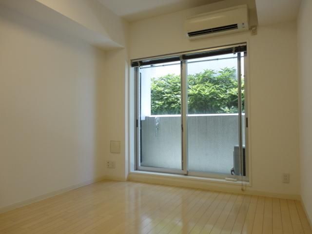 居室・リビング　明るい内装嬉しい