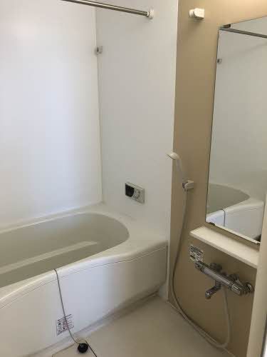 バス・シャワールーム　浴室