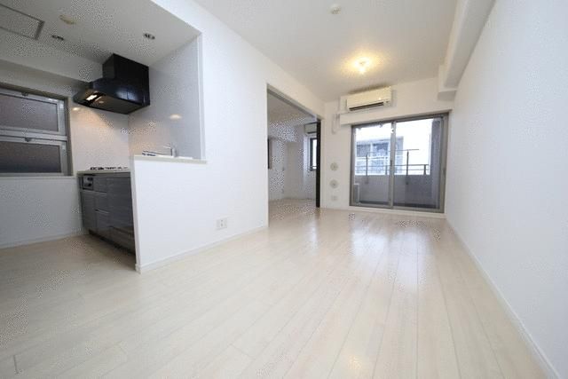 居室・リビング　※別部屋参考写真