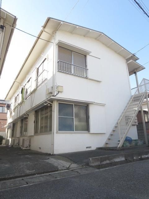 建物外観　バストイレ別の物件