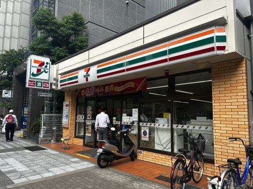 コンビニ　セブンイレブン 大阪福島6丁目店（コンビニ）まで271m