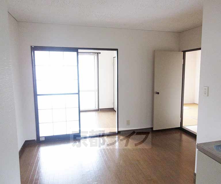 居室・リビング　綺麗なお部屋です・