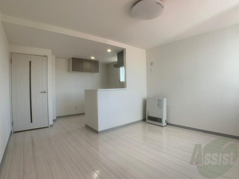 居室・リビング　広くてキレイなお部屋が広がっていて、充実した生活が送れそう。