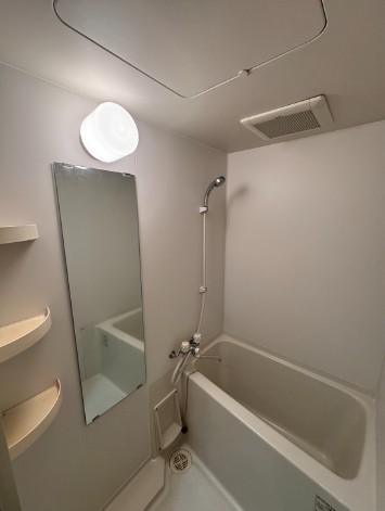 バス・シャワールーム　写真は別号室です。現況優先になります。
