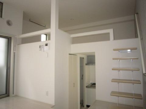 居室・リビング　室内