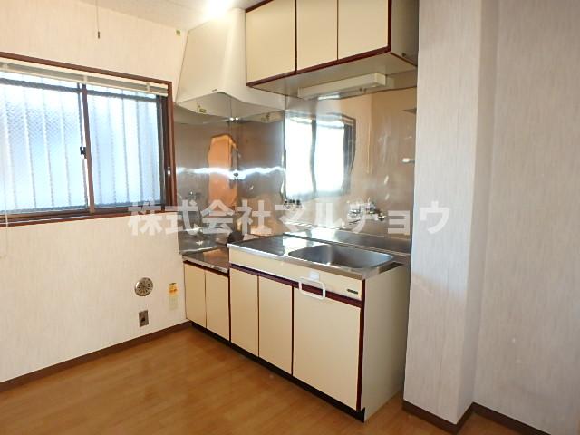 キッチン　キッチンでお料理をお楽しみください