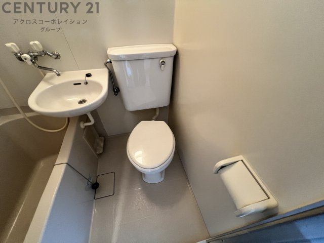 トイレ　浴室内にトイレがあります！