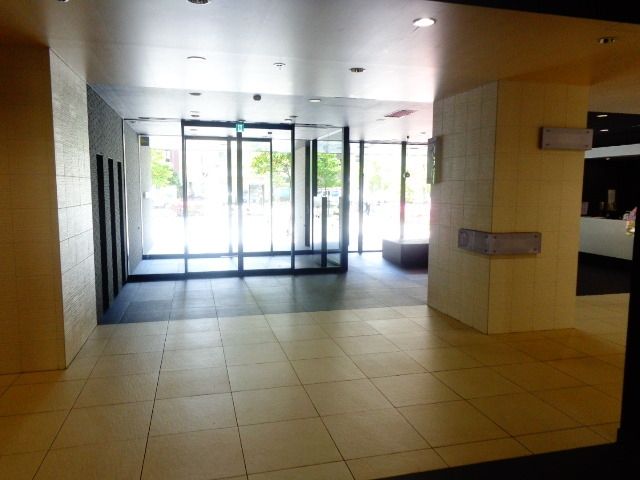 エントランス　ロビー