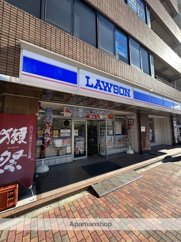 コンビニ　ローソン江東清澄店（コンビニ）まで241m