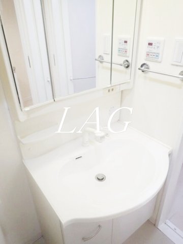 洗面設備　洗面台です。