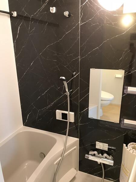 バス・シャワールーム　?