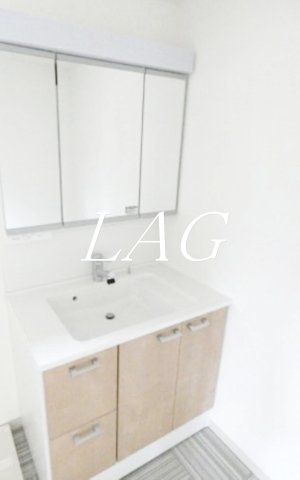 洗面設備　洗面台です。