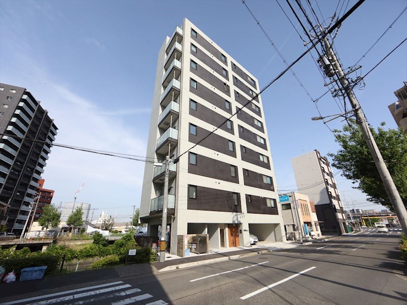 建物外観　外観　オートロック付　宅配ＢＯＸ付　防犯カメラ付