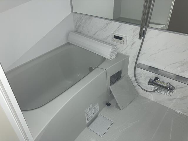 バス・シャワールーム　?