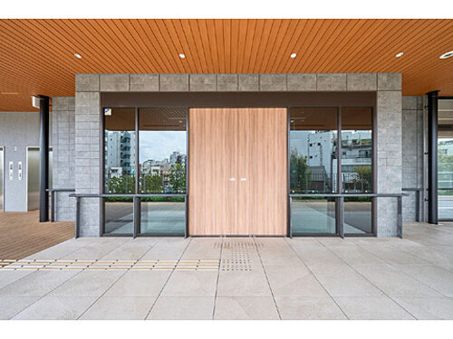 エントランス　エントランス