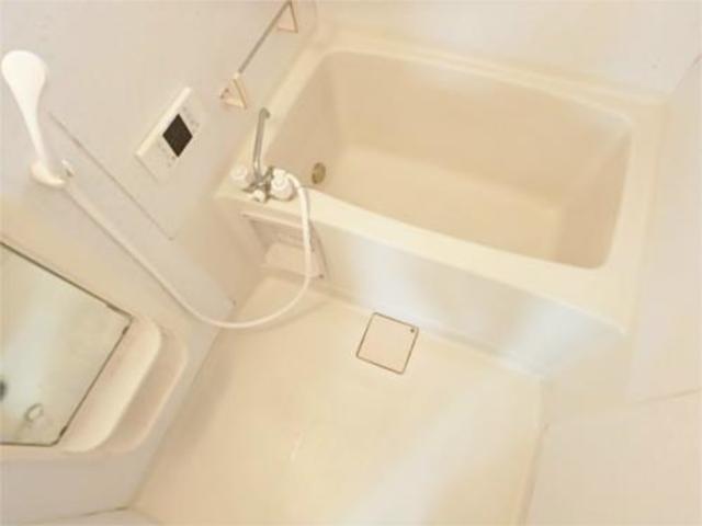 バス・シャワールーム　追炊き機能付きで快適バスタイム
