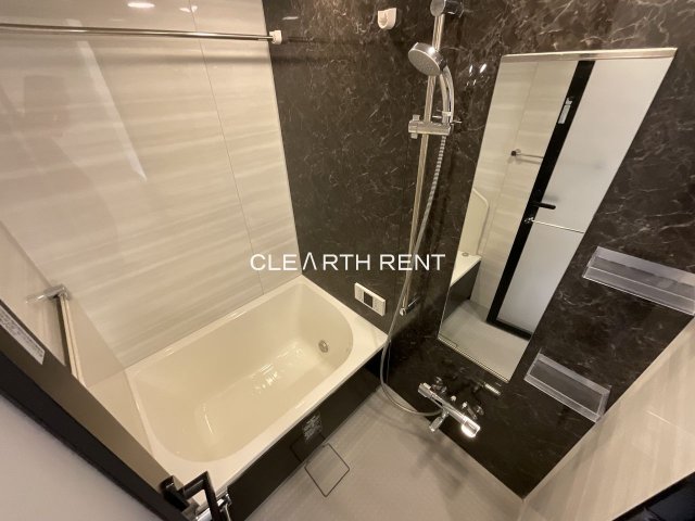 バス・シャワールーム　☆追い焚き機能付きバスルーム☆