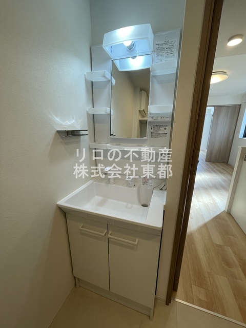 洗面設備　嬉しい洗面台は独立タイプ！