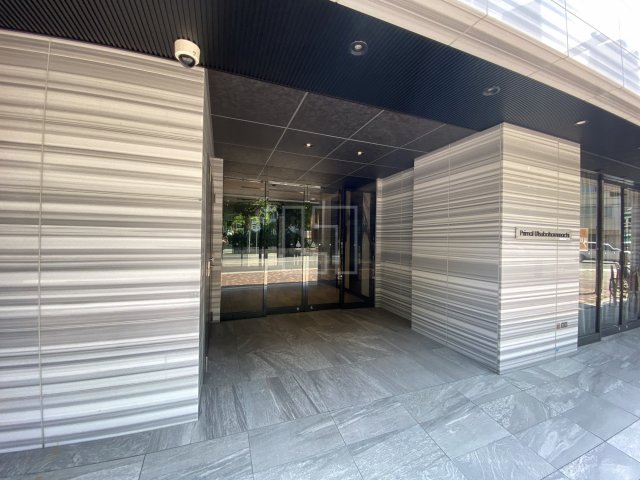 エントランス　プライマル靭本町　エントランス